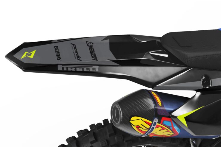 Suzuki Madnes Fluo REAR