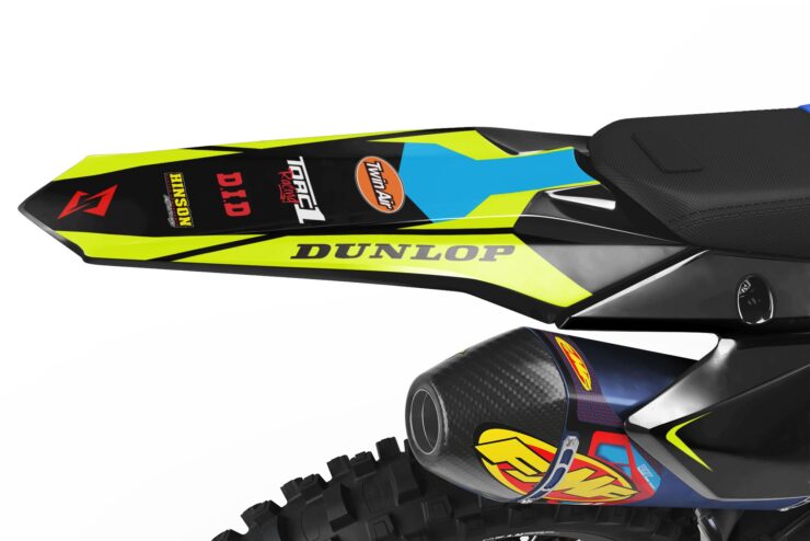 Suzuki Sky Fluo REAR